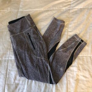 Lululemon leggings size 6